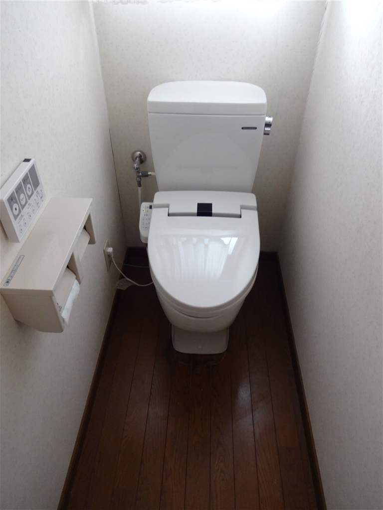 家族が増えるので1・2Ｆトイレを取替え♪　2F