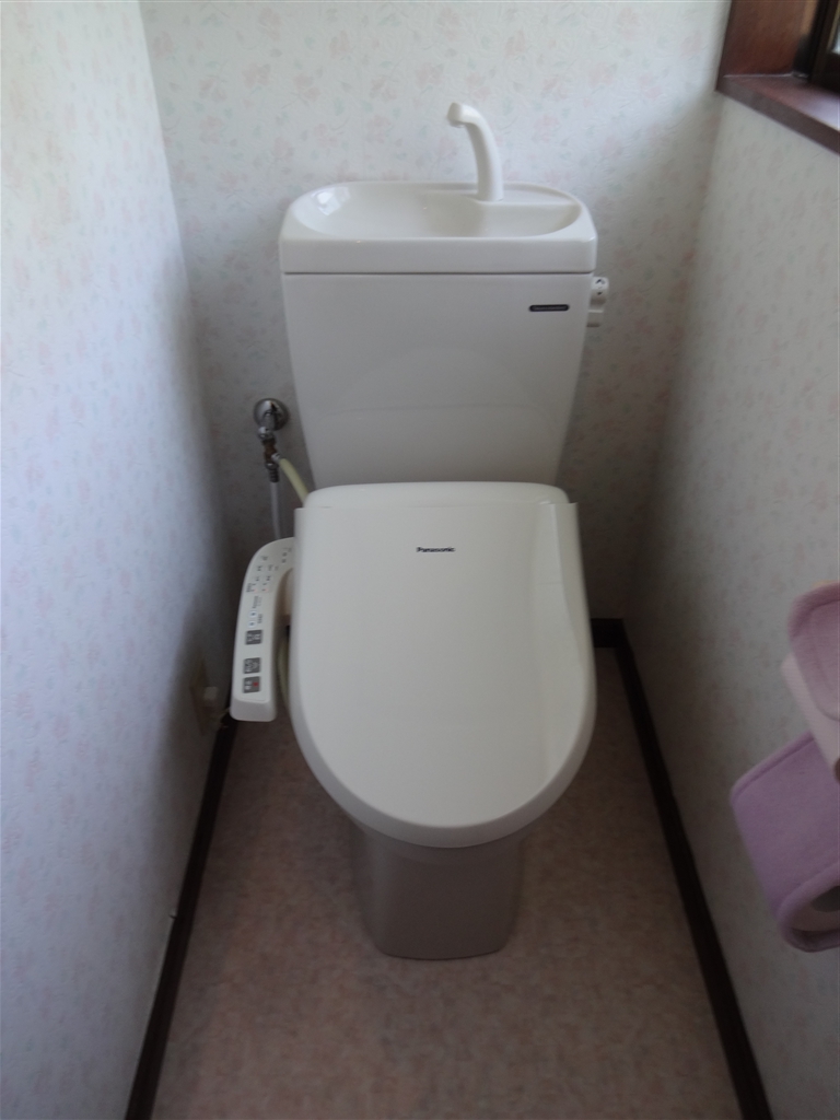 洗面化粧台と1・2Fトイレが気になって・・・　2Fトイレ