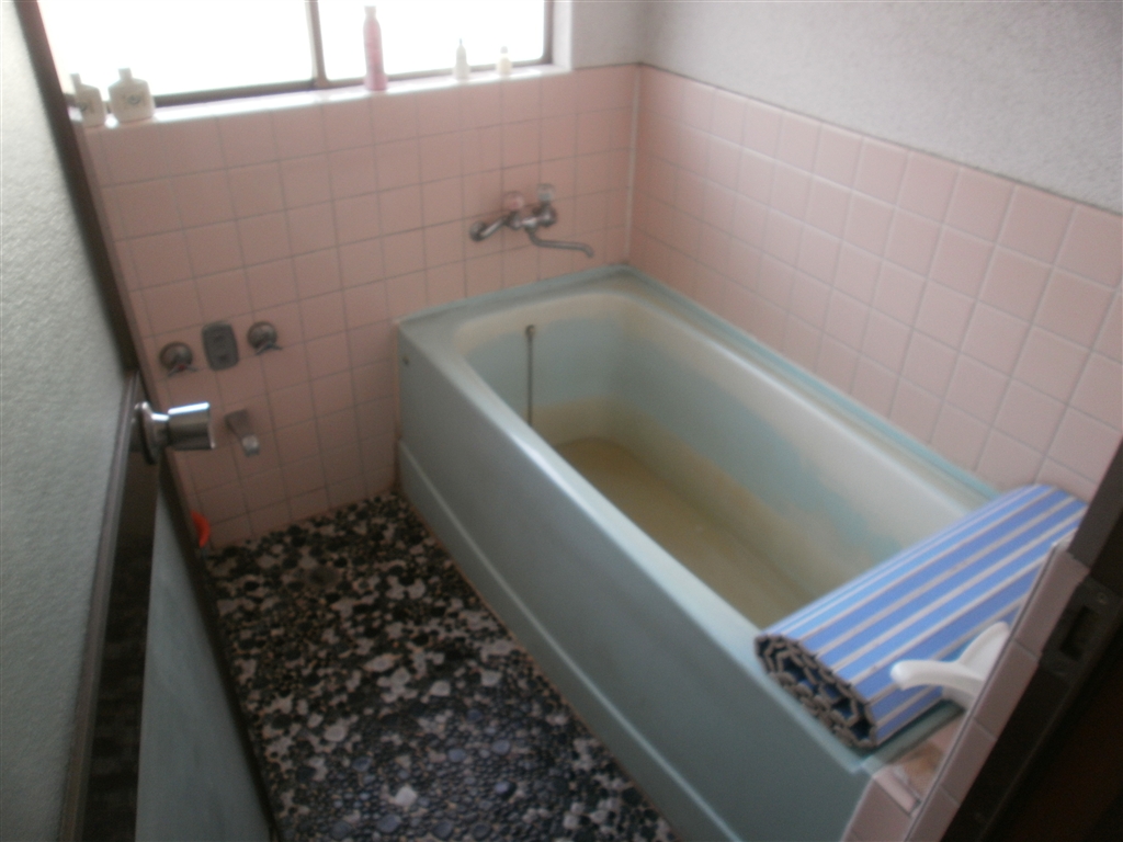 浴室タイル張替えできれいに 施工事例 静岡県でリフォームをするならリフォームのひろば