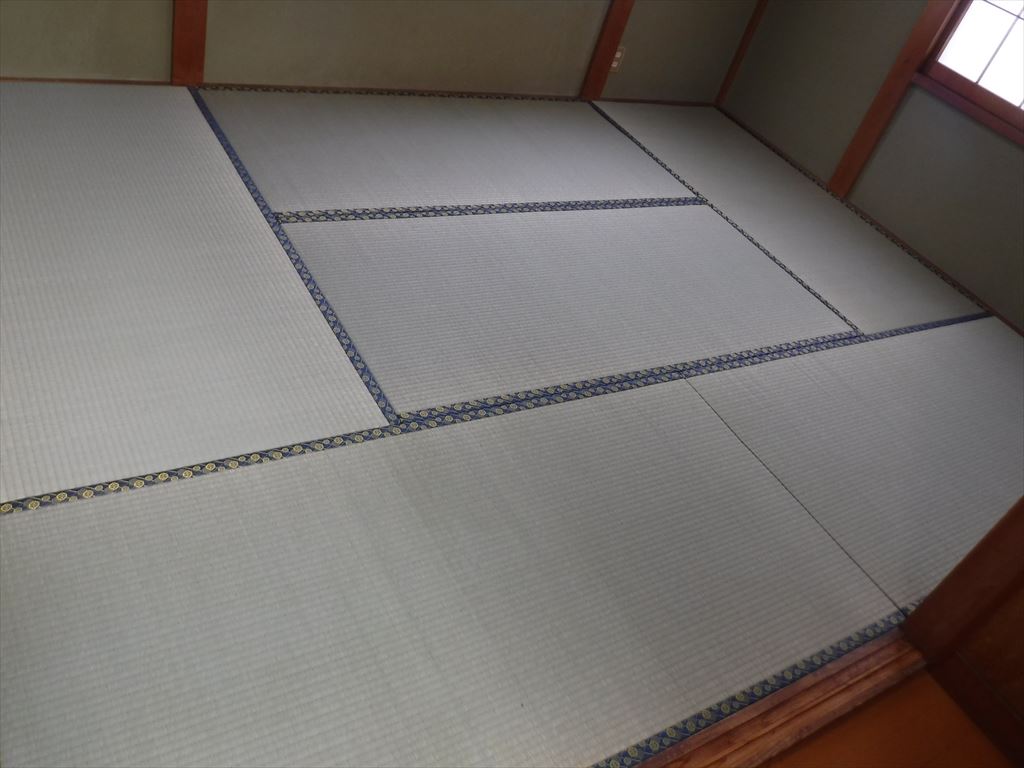思い切って断捨離。和室の畳を表替えしてください。