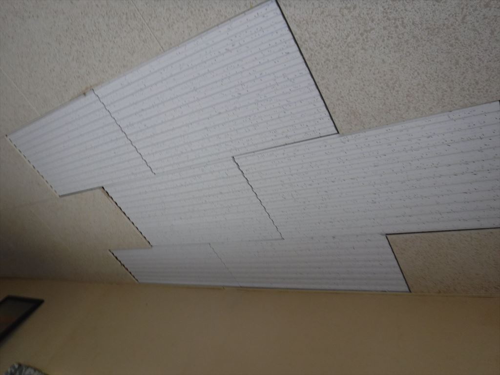 ずっと屋上を手入れしてきませんでした・・・　2F寝室　天井　超　簡易補修