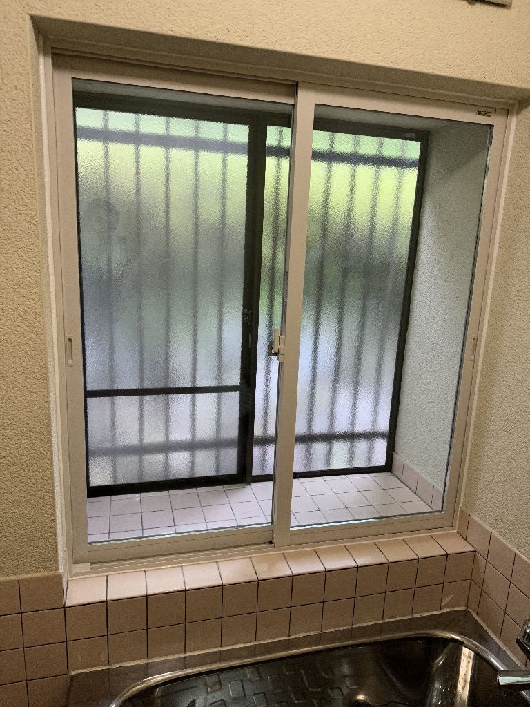 先進的リノベ事業　補助金活用　二重サッシ取付　浴室　窓